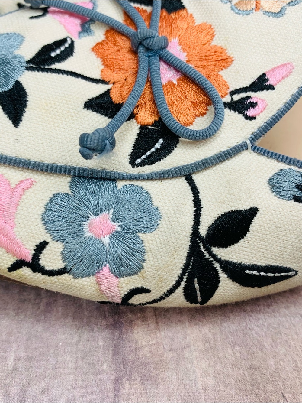 kate spade devi loafers White Floral Embroidered Loafers flats shoes sz 10B - Picture 4 of 13